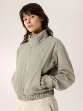 Chaqueta corta con capucha integrable Naya para mujer